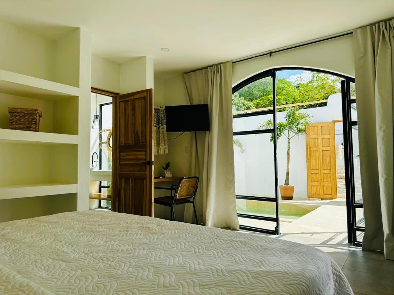 Las Guapas Villas Tamarindo Exterior photo