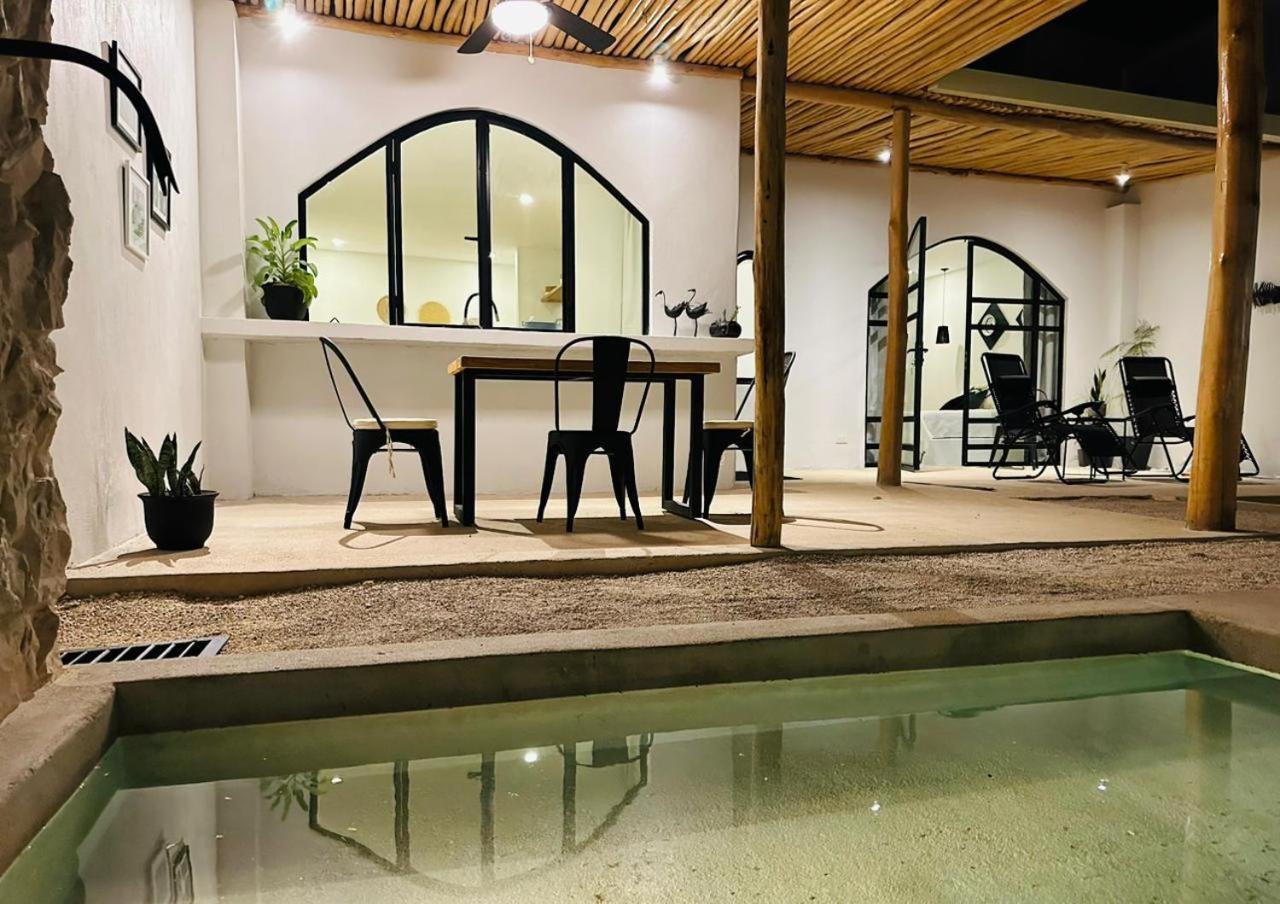 Las Guapas Villas Tamarindo Exterior photo